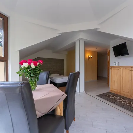 Hotel Szklarska Poreba فندق شكلارسكا بوريبا